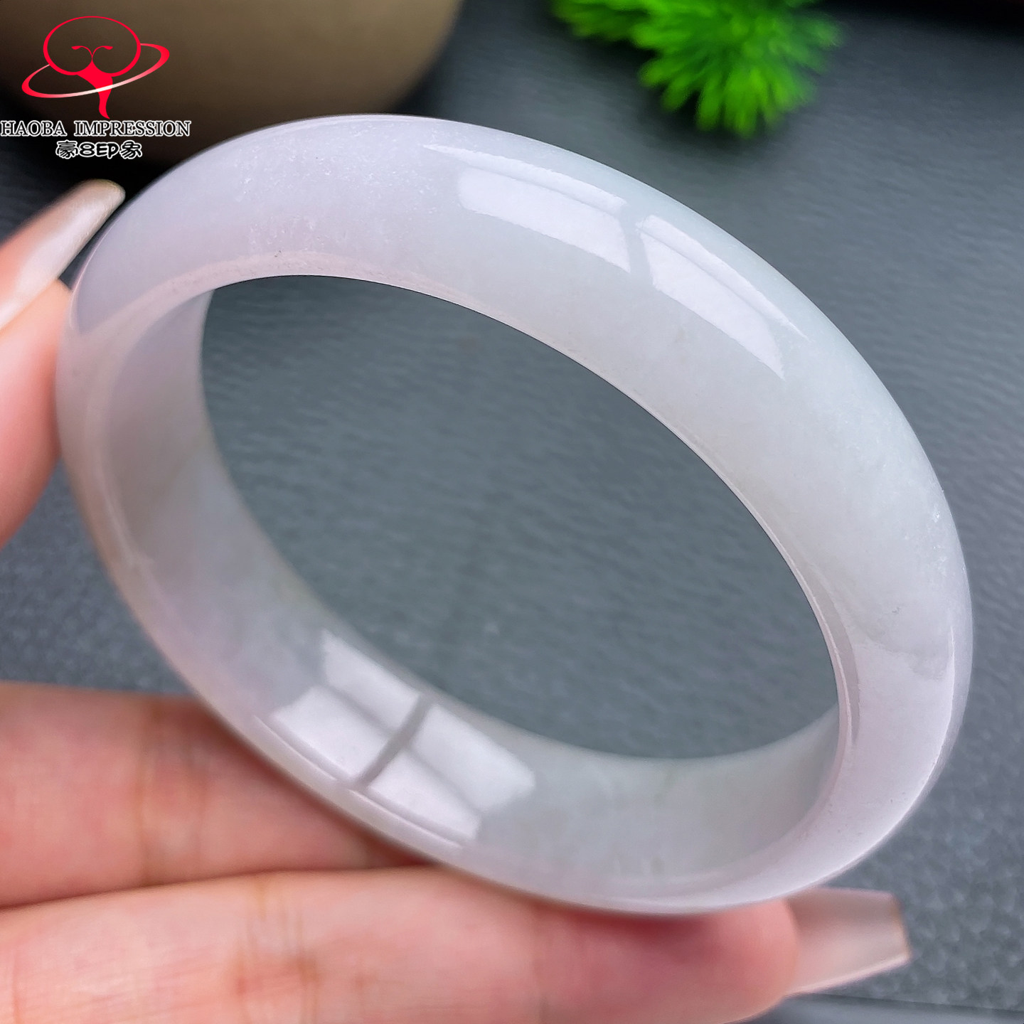 豪8印象X26080X573翡翠手镯圈口58.1天然冰糯种冰白带洒金玉镯60g