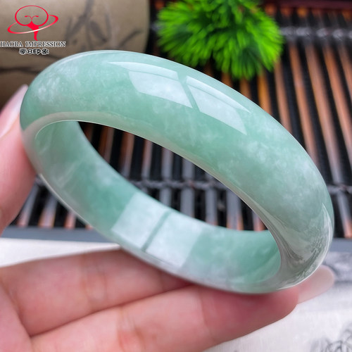 豪8印象X26180X353翡翠手镯圈口57.8天然缅甸a货淡绿翡翠玉镯70g