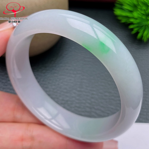 豪8印象X26420X913翡翠手镯圈口58.1天然冰糯种白底带翠玉镯66g