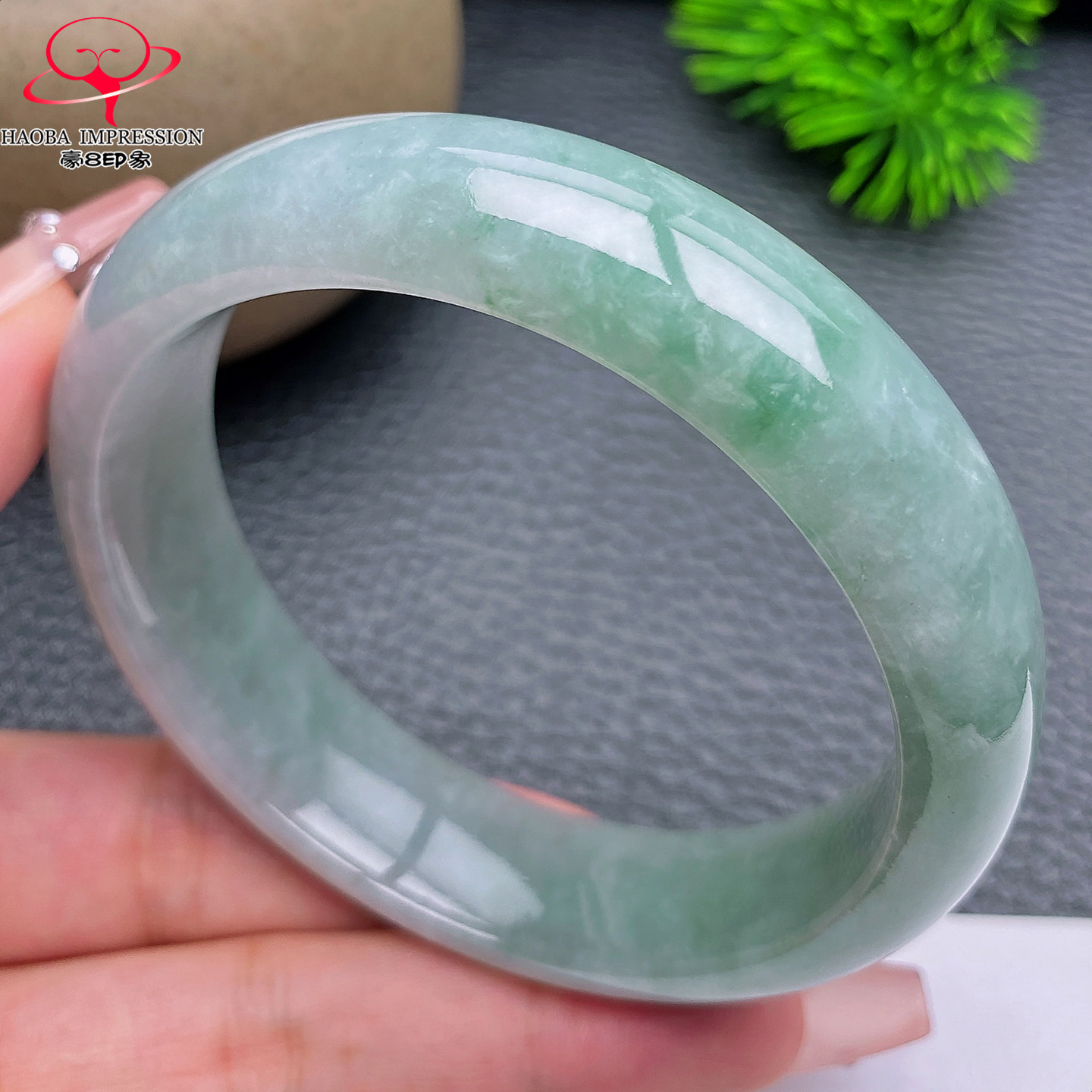 豪8印象X26060X776翡翠手镯圈口59.6天然淡绿缅甸翡翠玉手镯74g