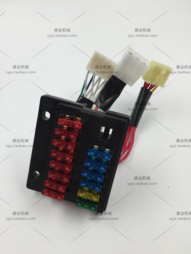 掘机配件大宇斗山DH220/225/300/370-7通用保险丝盒总成 保险片