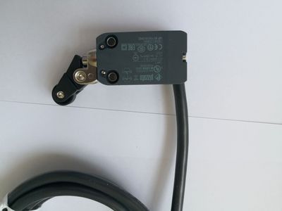 Pizzato意大利全新原装进口带线限位开关NF B110CH-DN2 现货