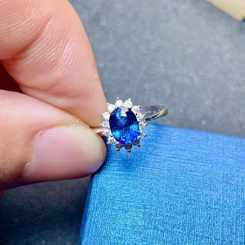 天然蓝宝石彩宝皇家蓝