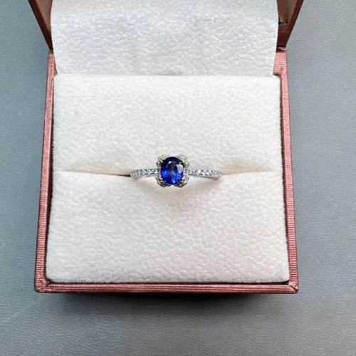 天然皇家蓝蓝宝石戒指4乘5 925银精工镶嵌时尚奢华彩宝首饰