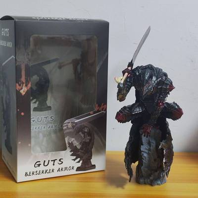 外贸跨境剑风传奇卡兹格斯狂战士战损染血版静态雕像手办模型摆件