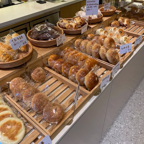 面包展示陈列架蛋糕店托盘长方形实木格栅架烘焙糕点盘架子木箱