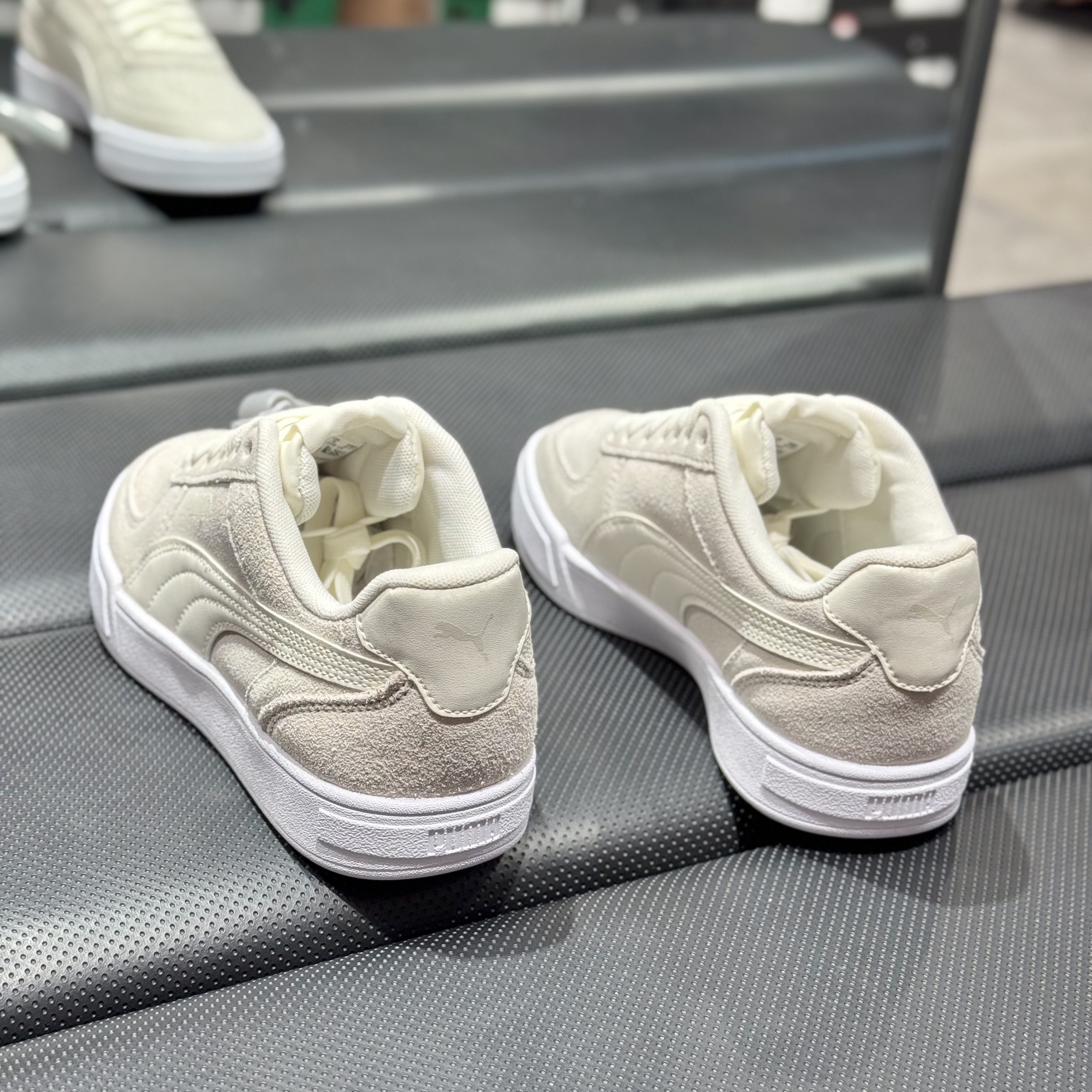 彪马PUMA新款男女情侣复古低帮轻便翻毛皮灰色运动休闲板鞋391939