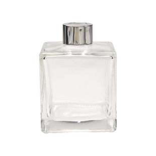 方形香薰玻璃瓶无火香薰藤条挥发香薰瓶空瓶家用香氛扩香瓶分装瓶