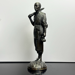 【四月典藏】现货实拍 真品佛牌 龙婆坤西瓦里自身25cm摆件供奉