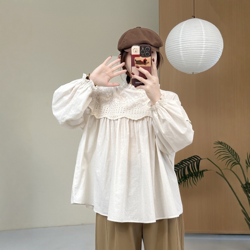 2026早春新复古立领蕾丝花边拼接灯笼袖衬衫宽松减龄套头长袖上衣