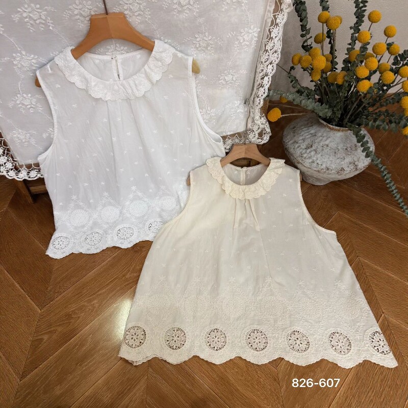 少女风花边圆领刺绣套头无袖小衫