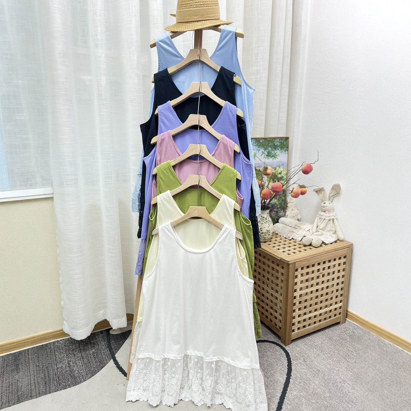 森系甜美蕾丝刺绣拼接下摆吊带上衣宽松减龄圆领纯棉打底内搭背心