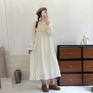 秋冬新森系公主风软糯蕾丝加绒长袖连衣裙花边拼接公主裙内搭长裙