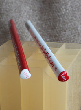 心形笔杆！日本进口文具 爱心love HB 桃心铅笔 红色白色笔杆