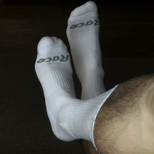 新款 男中筒棉袜运动简约百搭跑步吸汗舒适健身白袜穿搭体育训练袜