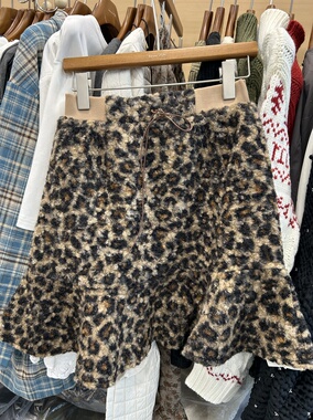孤品捡漏韩国东大门2025冬季新款时尚百搭豹纹毛绒绒半身裙短裙