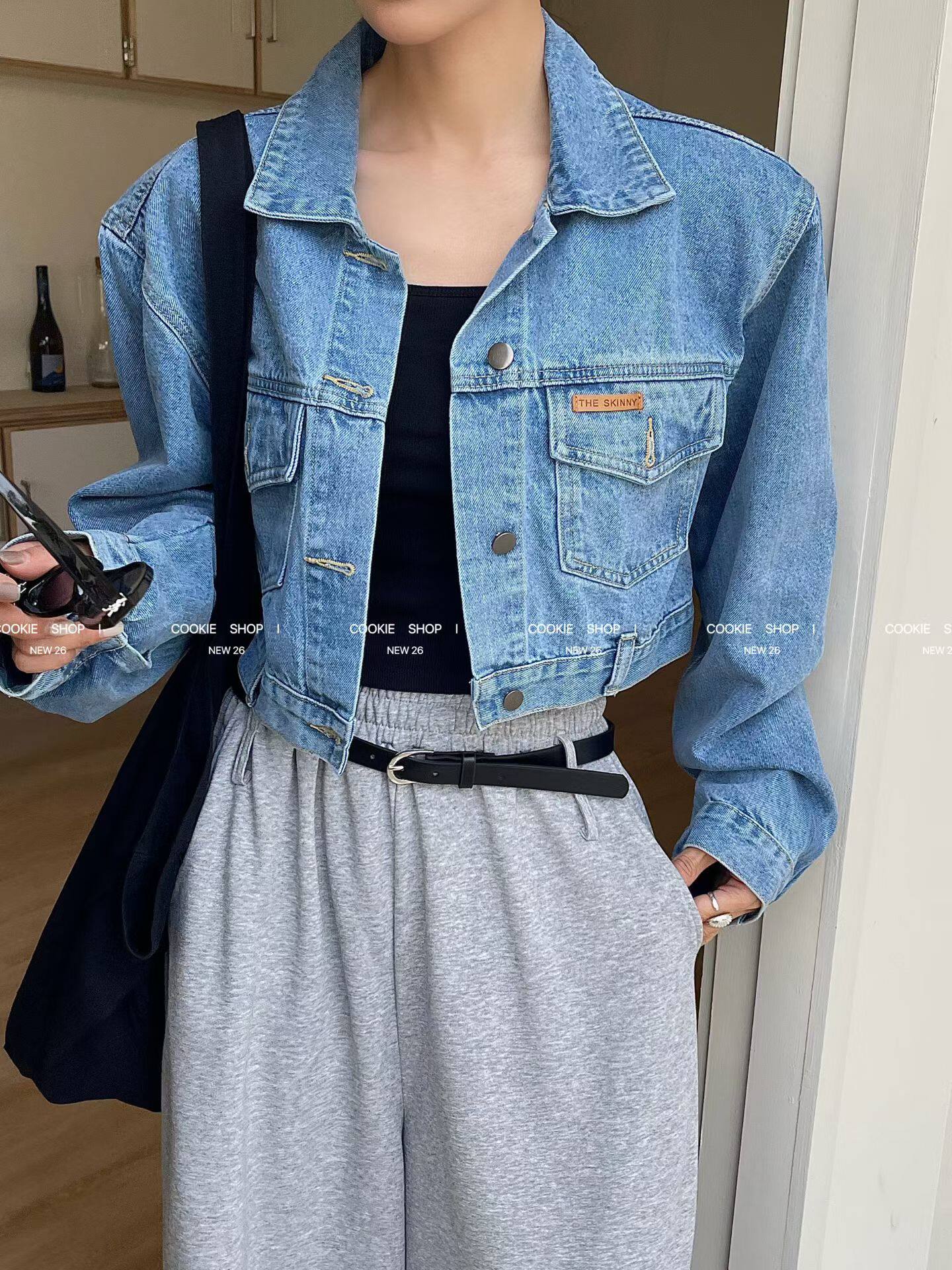 韩国东大门2026春季新款时尚百搭宽松显瘦贴标牛仔短外套