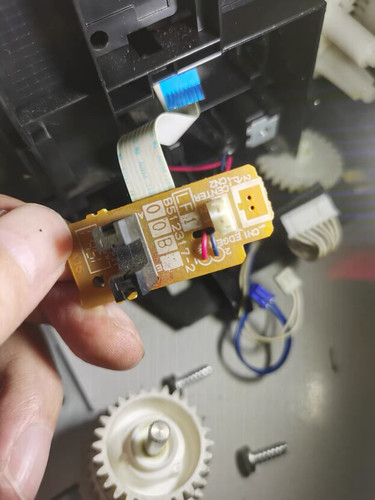兄弟7360出纸传感器 2240 7470 7060 7055定影后盖感器 感应器