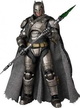 Medicom MAFEX 蝙蝠侠大战超人 装甲蝙蝠侠 ver.1.5 可动 定金