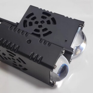 汽车中网射灯格栅灯铺路灯隐藏式防水超亮越野激光炮无损安装