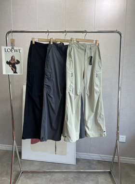 轻户外 品质杠杠弹舒适拉链口袋休闲速干女裤超显瘦春新