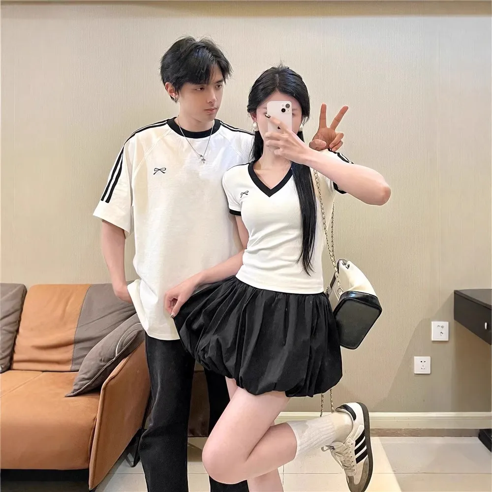 夏季新款纯棉短袖T恤情侣装慵懒风宽松小众设计感女款V领上衣潮牌