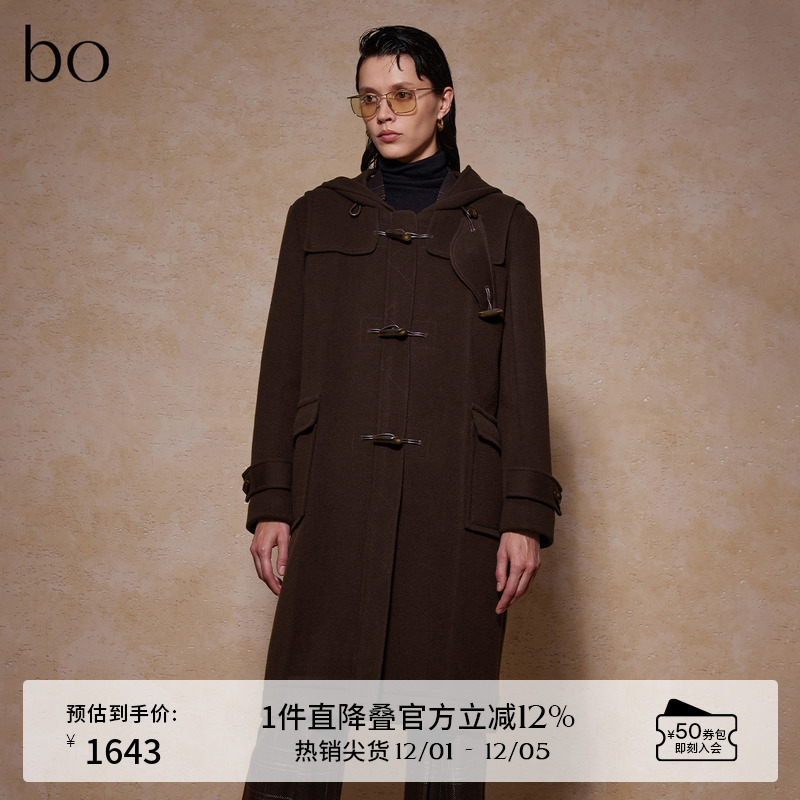 袖口牛角扣装饰，bo光泽感金属拉链