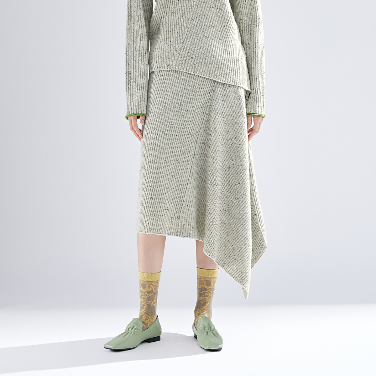 播羊毛针织半身裙女秋冬显瘦修身百搭温柔风不规则裙子DDR1BD5105