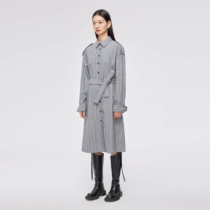 播2023春秋显瘦H型衬衫领仿牛仔风格的提花条纹风衣女 BDQ1FD0042