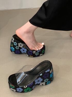浅口复古尖头单鞋金属扣