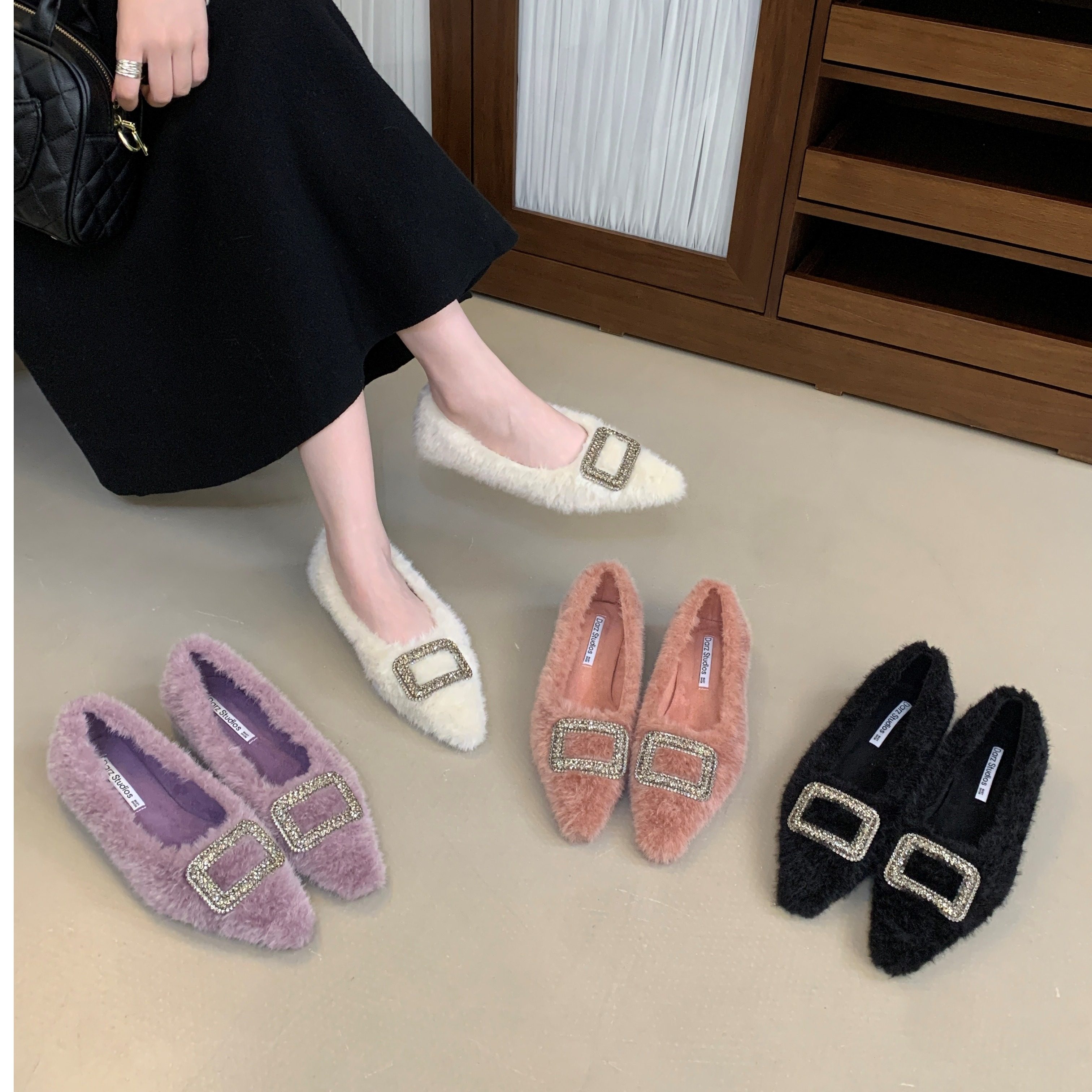 2026早春水钻方扣尖头平底浅口毛毛女鞋软底舒适优雅温柔轻奢单鞋,女鞋,浅口单鞋,淘宝优惠券,粉丝福利购,淘宝优惠卷