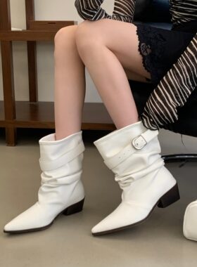 白色尖头骑士中筒靴女防滑粗跟