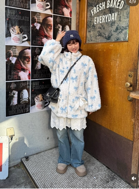 MJ2025冬季 甜美满印蝴蝶颗粒绒宽松中长款外套