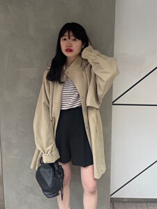 kas2024春夏  双层高腰设计褶皱通勤百搭小短裤