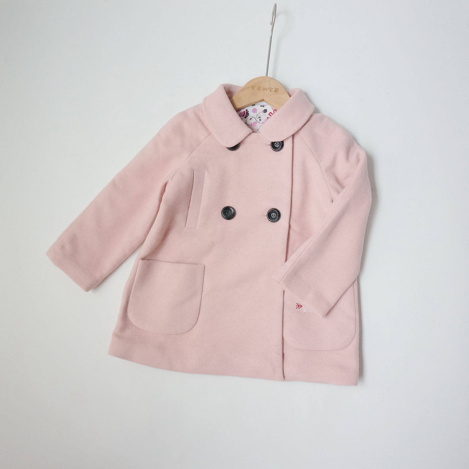 소녀와 어린이를위한 가을과 겨울 모델 90-130 사이즈의 무료 배송 얇은 퀼트 후드 모직 코트와 윈드 브레이커