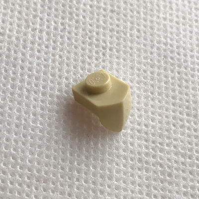 全新LEGO乐高零件配件 15070 1x1 带尖牙板 6143058 米色