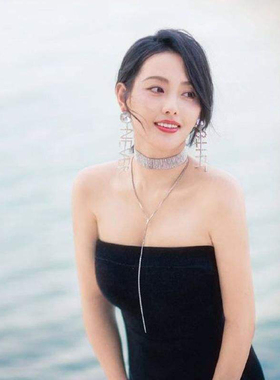 张嘉倪同款舞台年会晚宴礼服项链