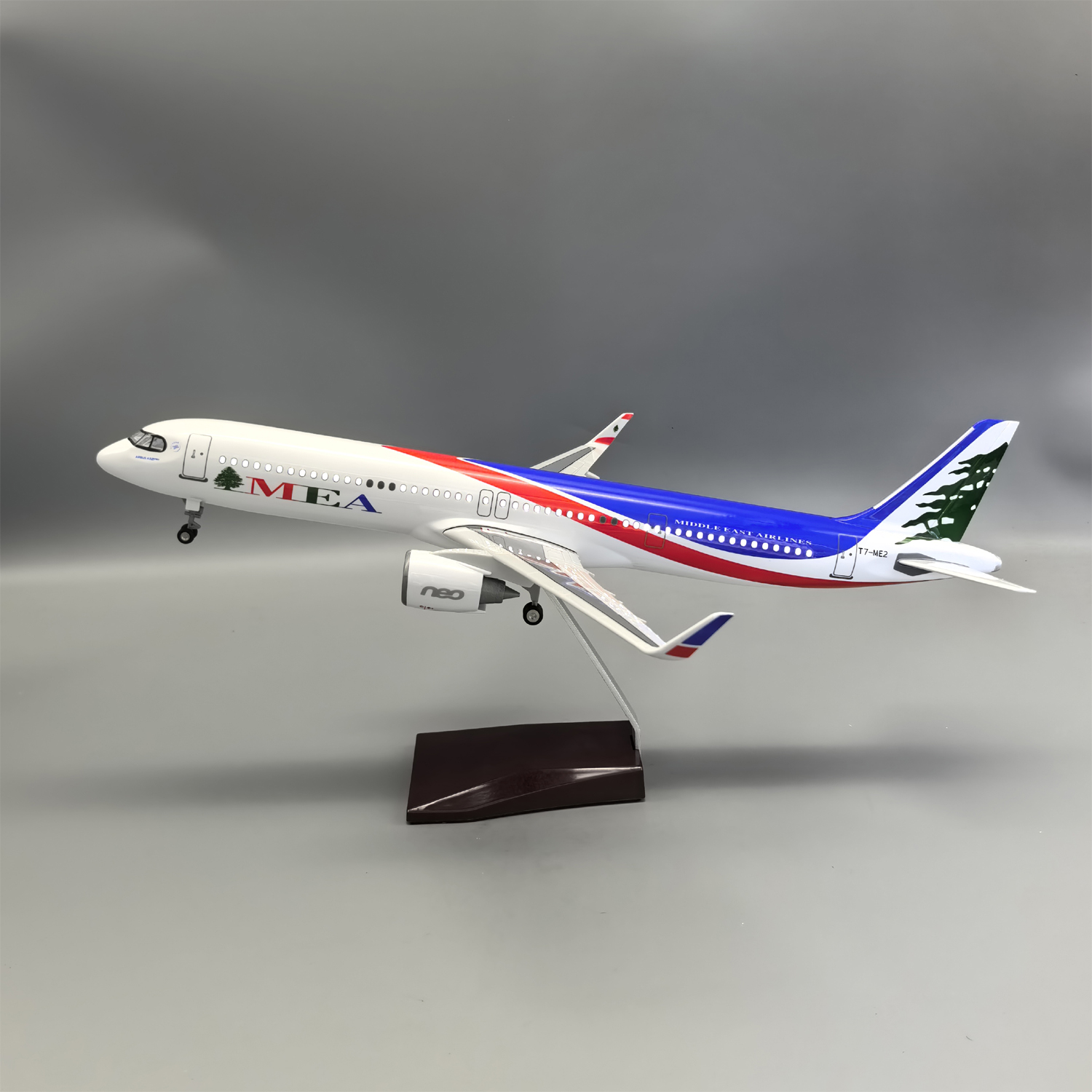 44cm带灯黎巴嫩航空A321neo仿真民航客机飞机模型摆件礼品礼物MEA