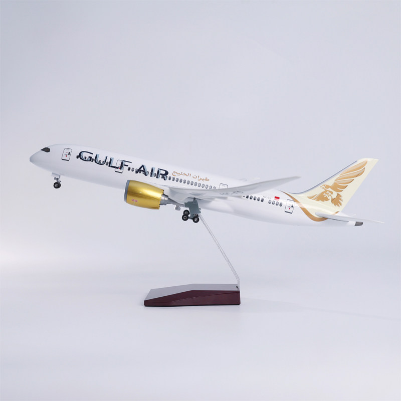 带灯43cm海湾航空波音787仿真客机飞机模型摆件收藏礼品男GulfAir