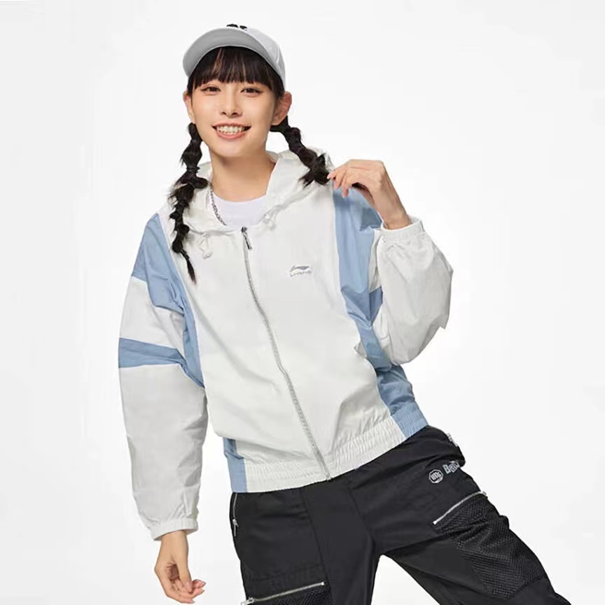 正品李宁休闲外套时装周新款女子反伍系列开领运动风衣 皮肤衣图片