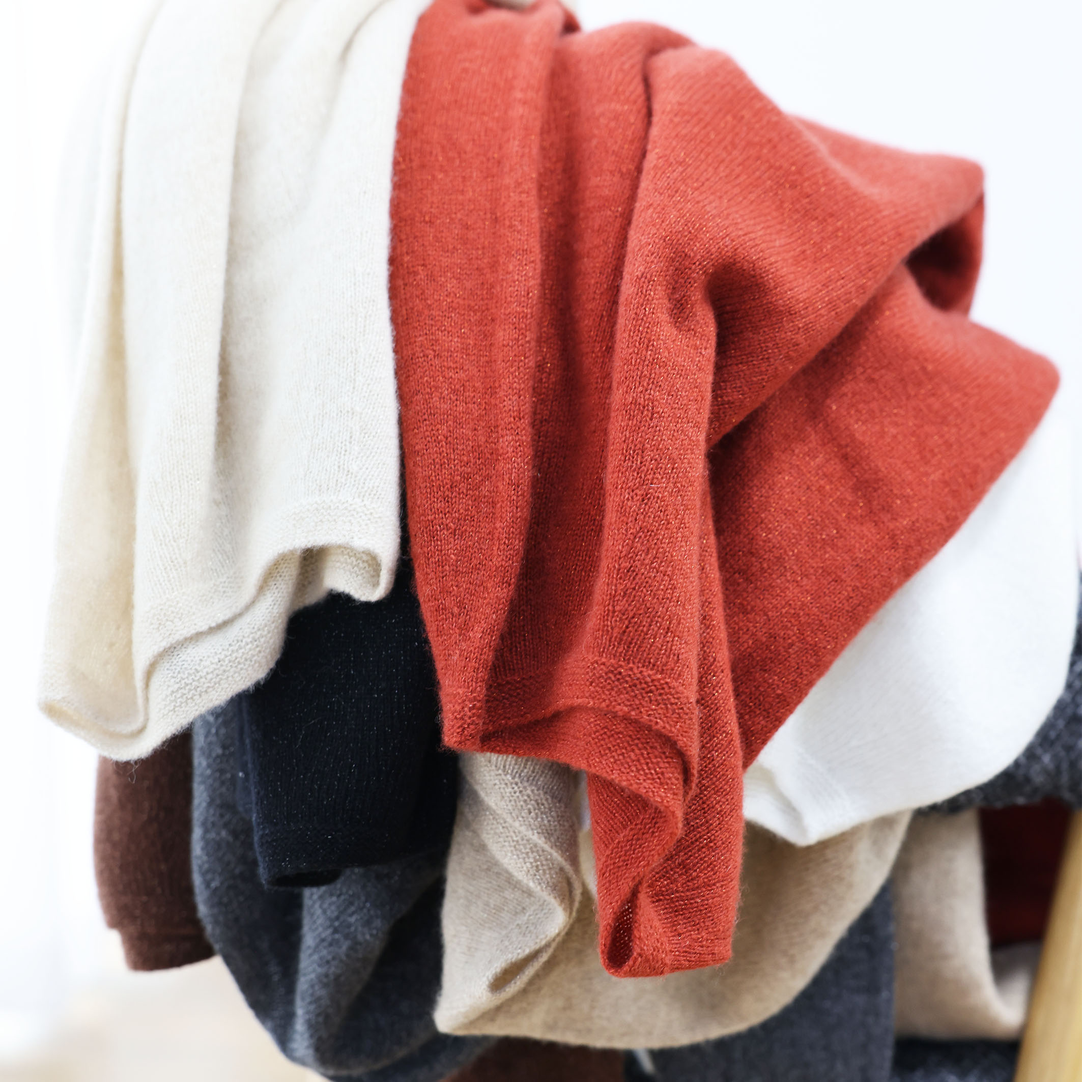 毛衣金银丝圆领全羊绒宽松慵懒风