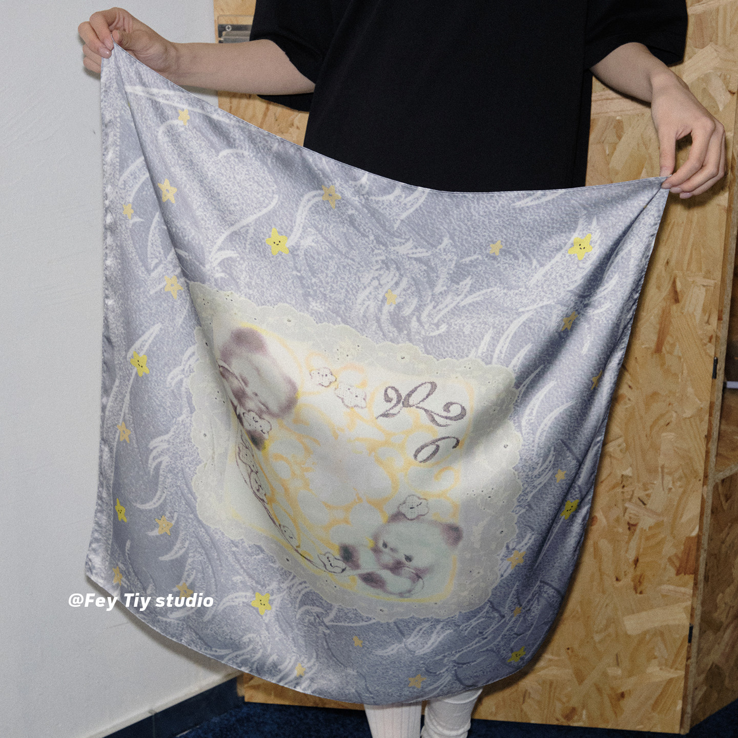 feytiy 银色系小猫 星星方巾春夏季新款仿真丝百搭头巾装饰丝巾女