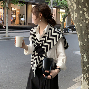 人字纹交叉打结披肩外搭坎肩百搭日系黑白空调房搭肩女 复古韩风