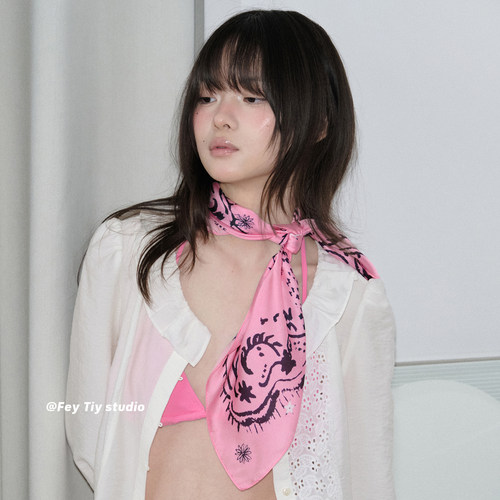 树莓粉复古腰果花小方巾女春夏季