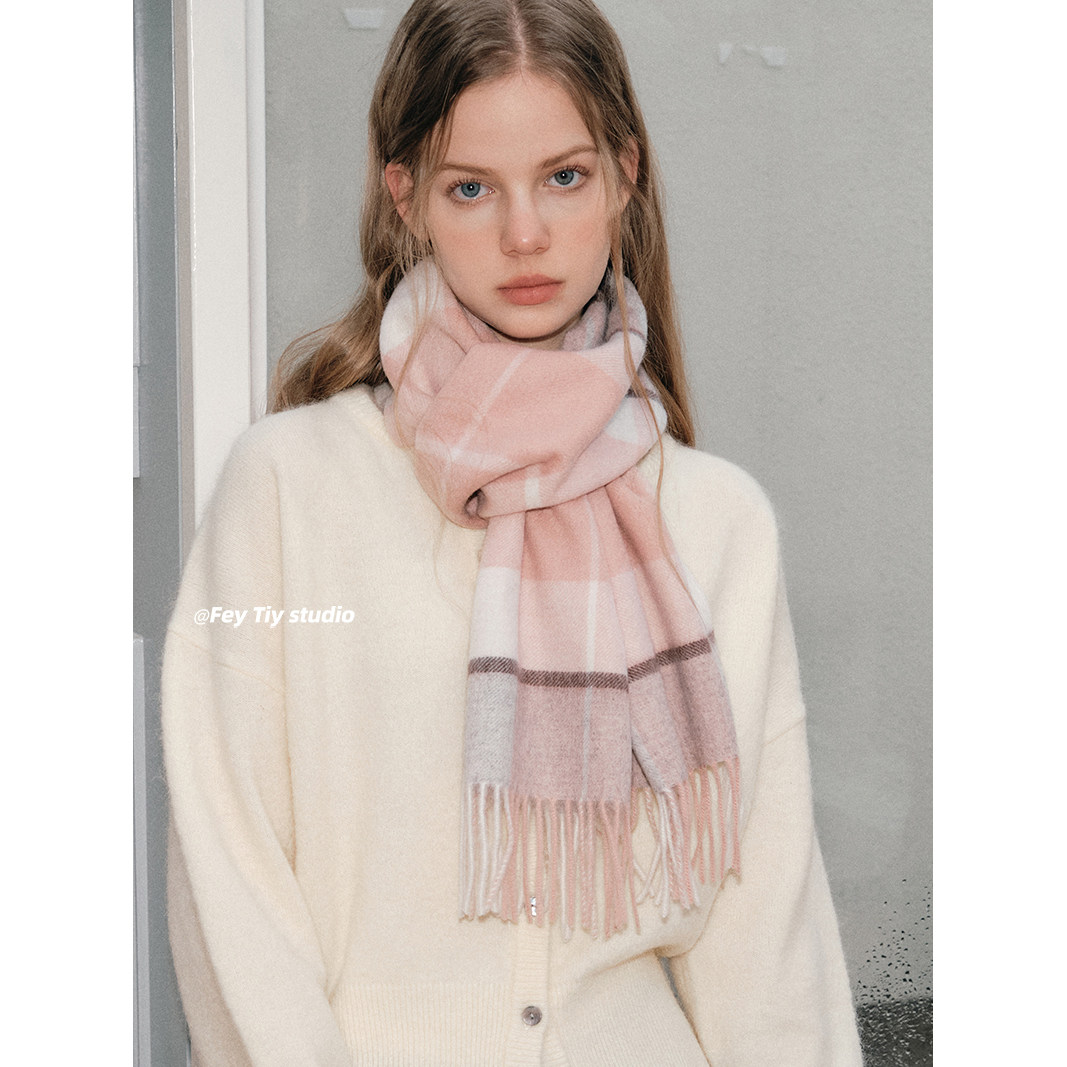 初剪纯羊毛温柔格纹围巾保暖围脖