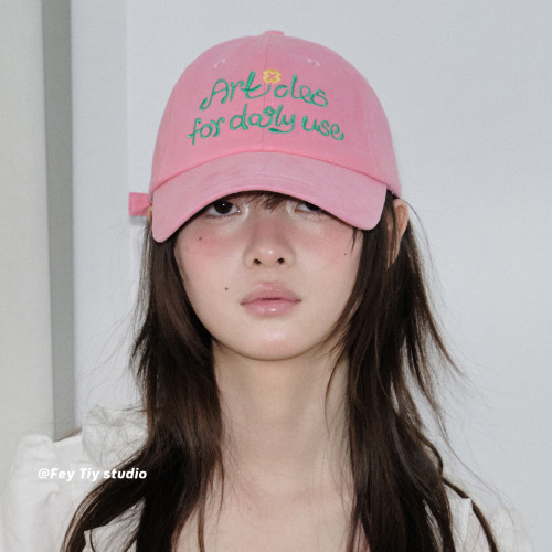 树莓粉字母印花棒球帽春夏防晒