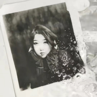 老底片传统方法手工暗室水洗放大机纸基相纸冲洗照片