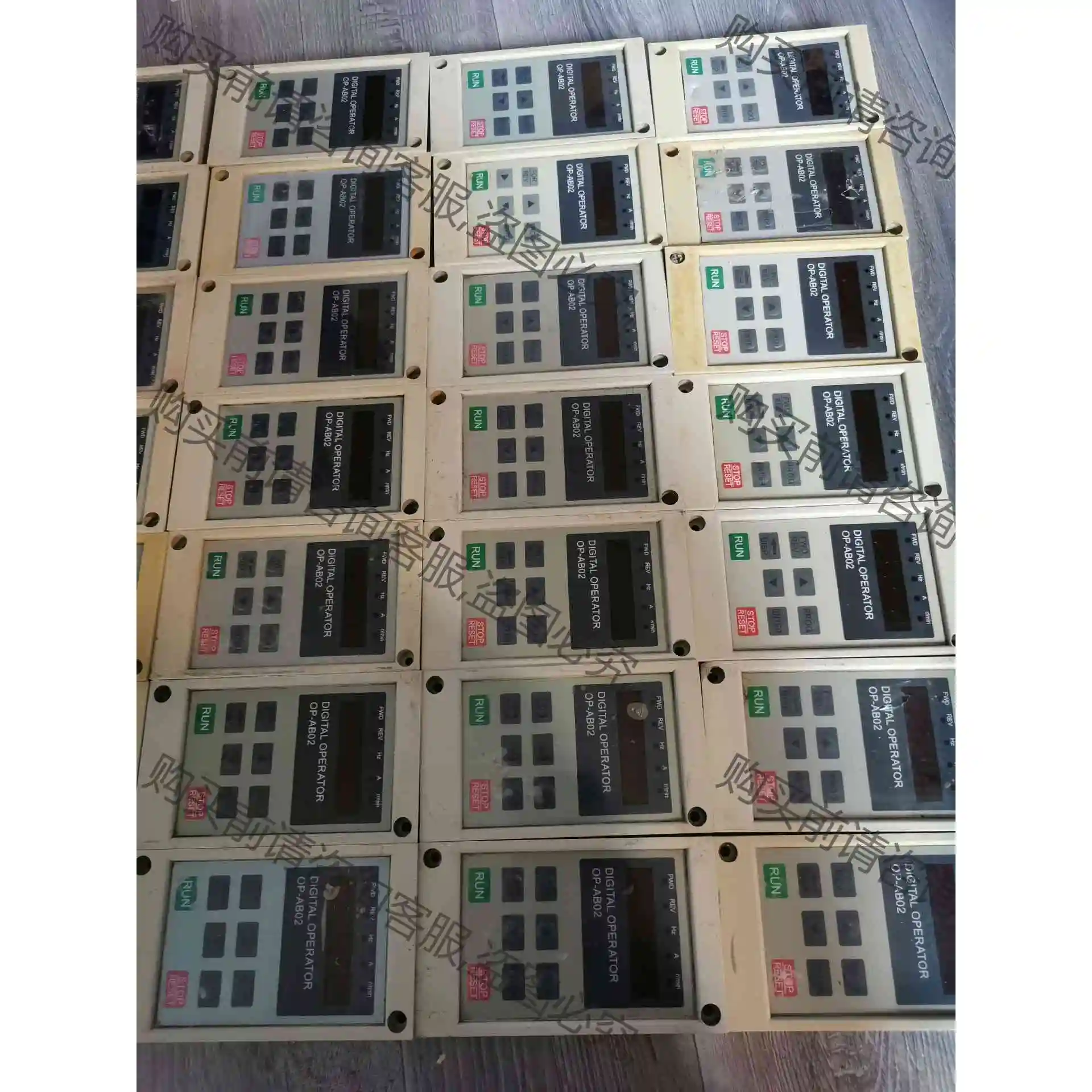 海利普变频器面板。OP-AB02 。拆机包好成色如图 议价 品质保证