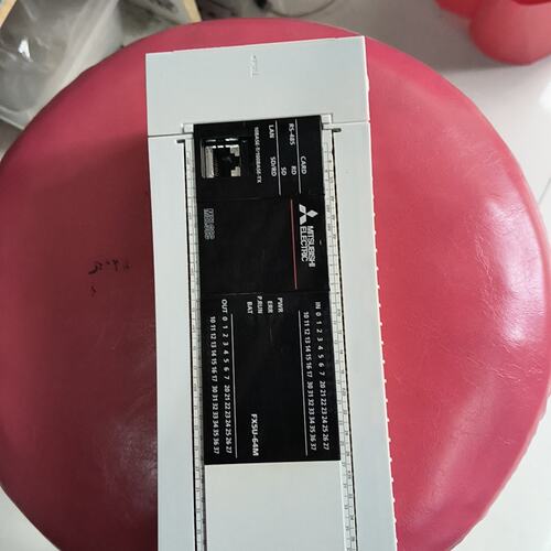 议价三菱FX5U-64MT/ESS，原装进口，实物拍摄，功能包好