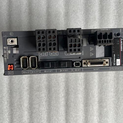 议价三菱J4驱功器，MR-J4W2-44B-MA011，成色一般
